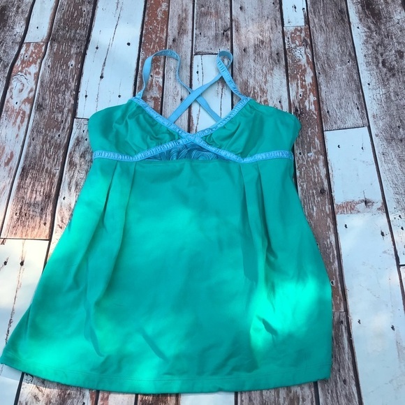 🛍 Lululemon Green and Blue Tank Top - Picture 1 of 5
